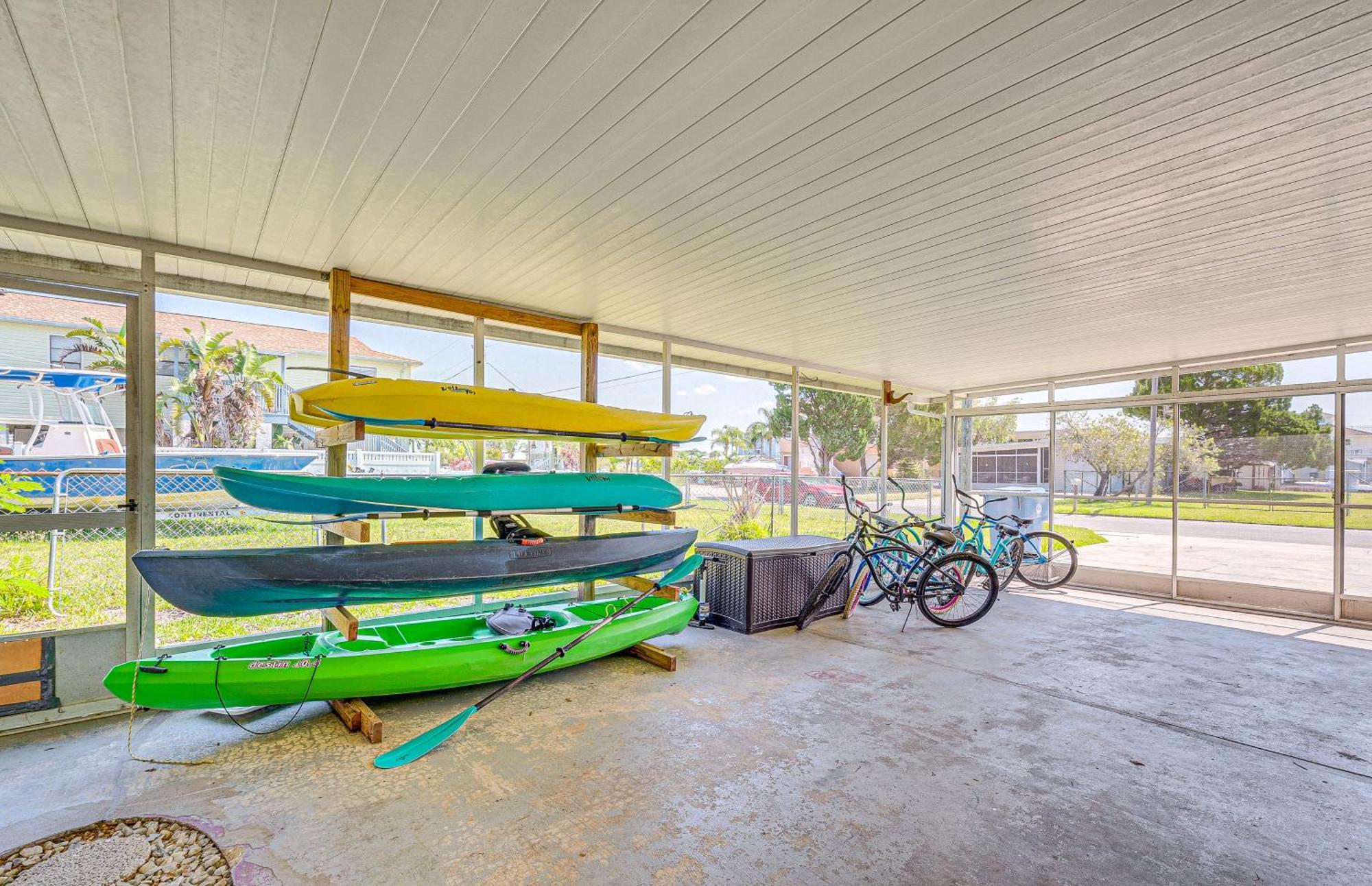 Waterfront Hernando Beach Home With Dock And Hot Tub! 外观 照片