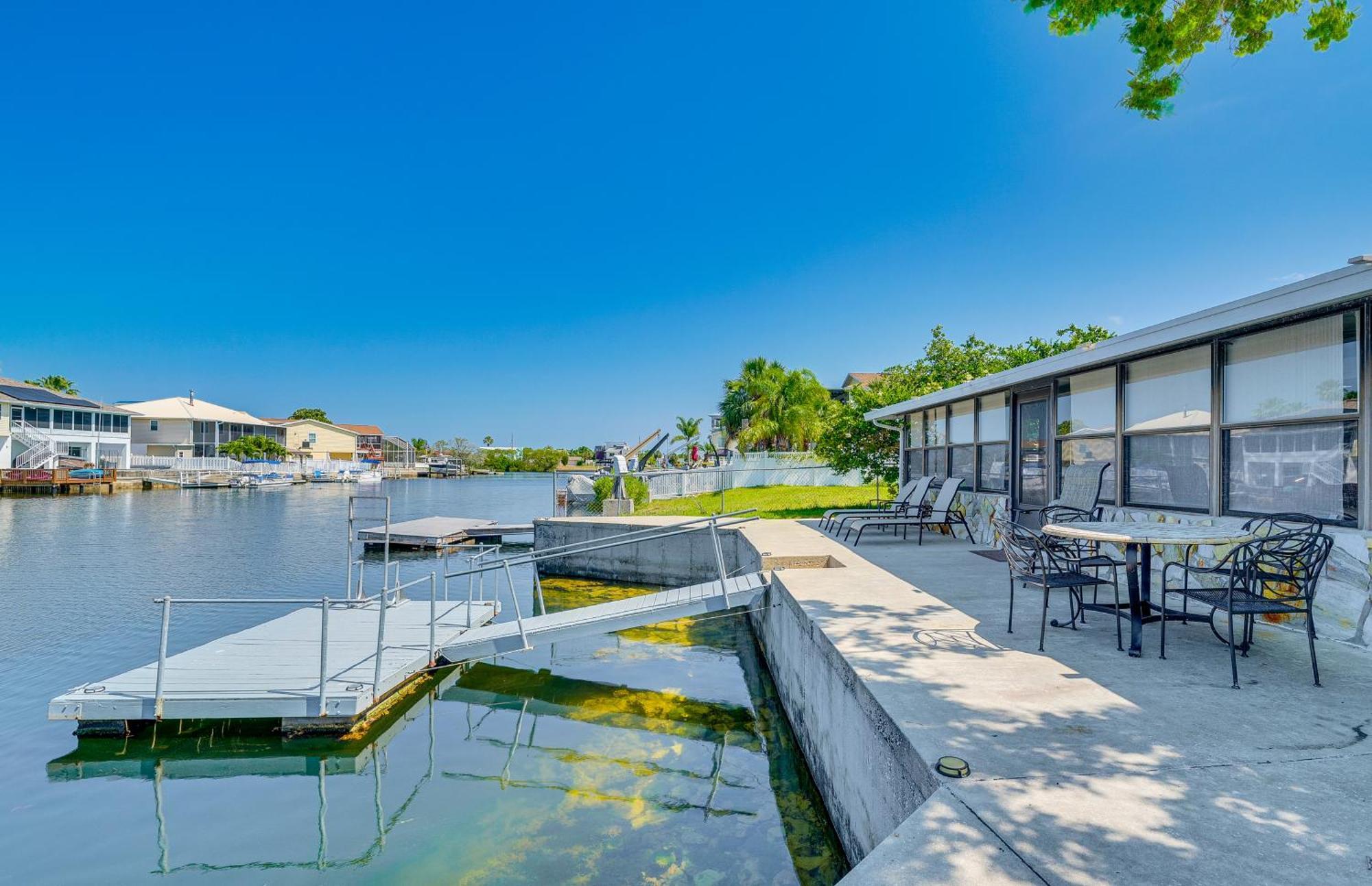 Waterfront Hernando Beach Home With Dock And Hot Tub! 外观 照片