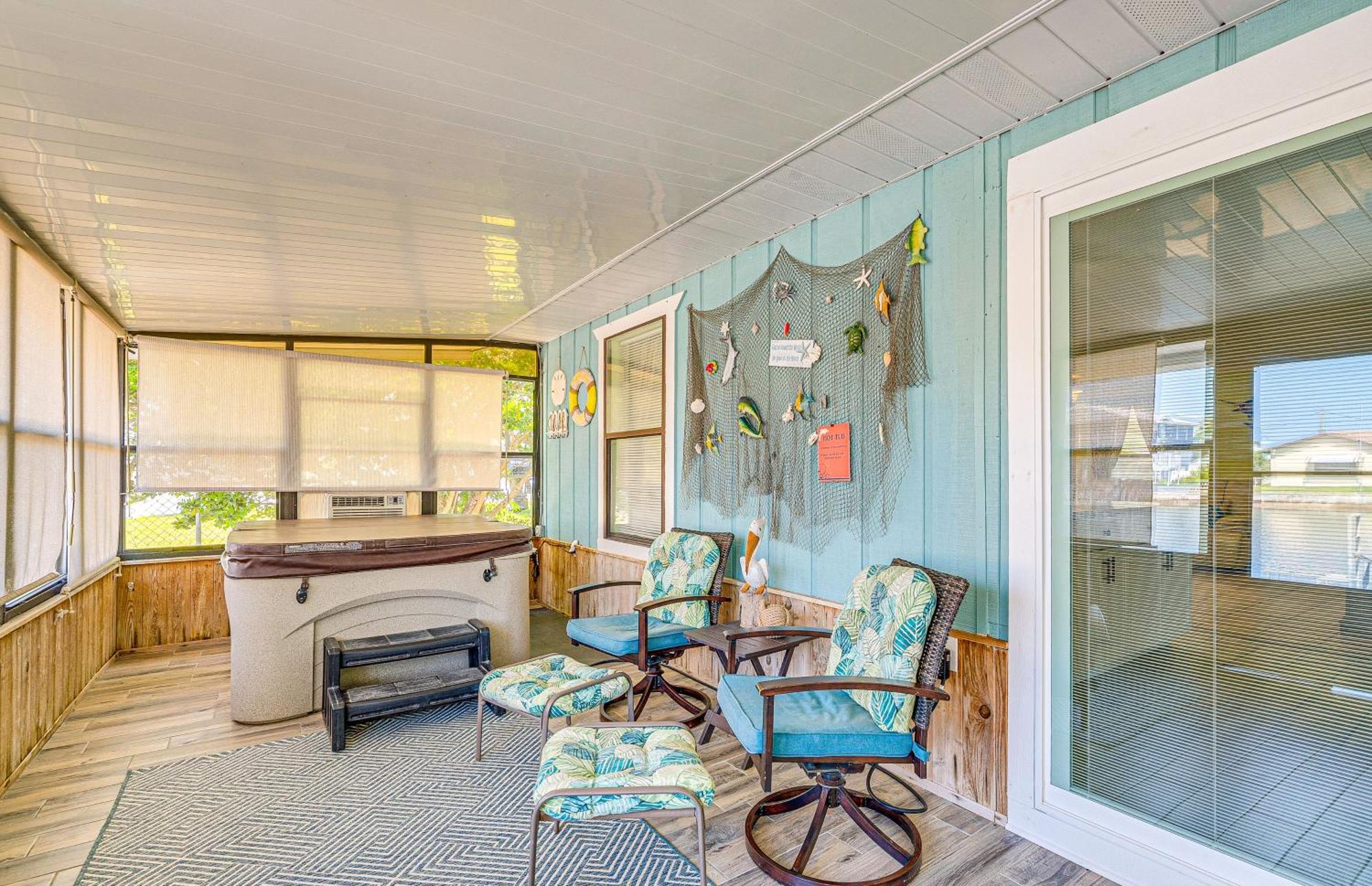 Waterfront Hernando Beach Home With Dock And Hot Tub! 外观 照片
