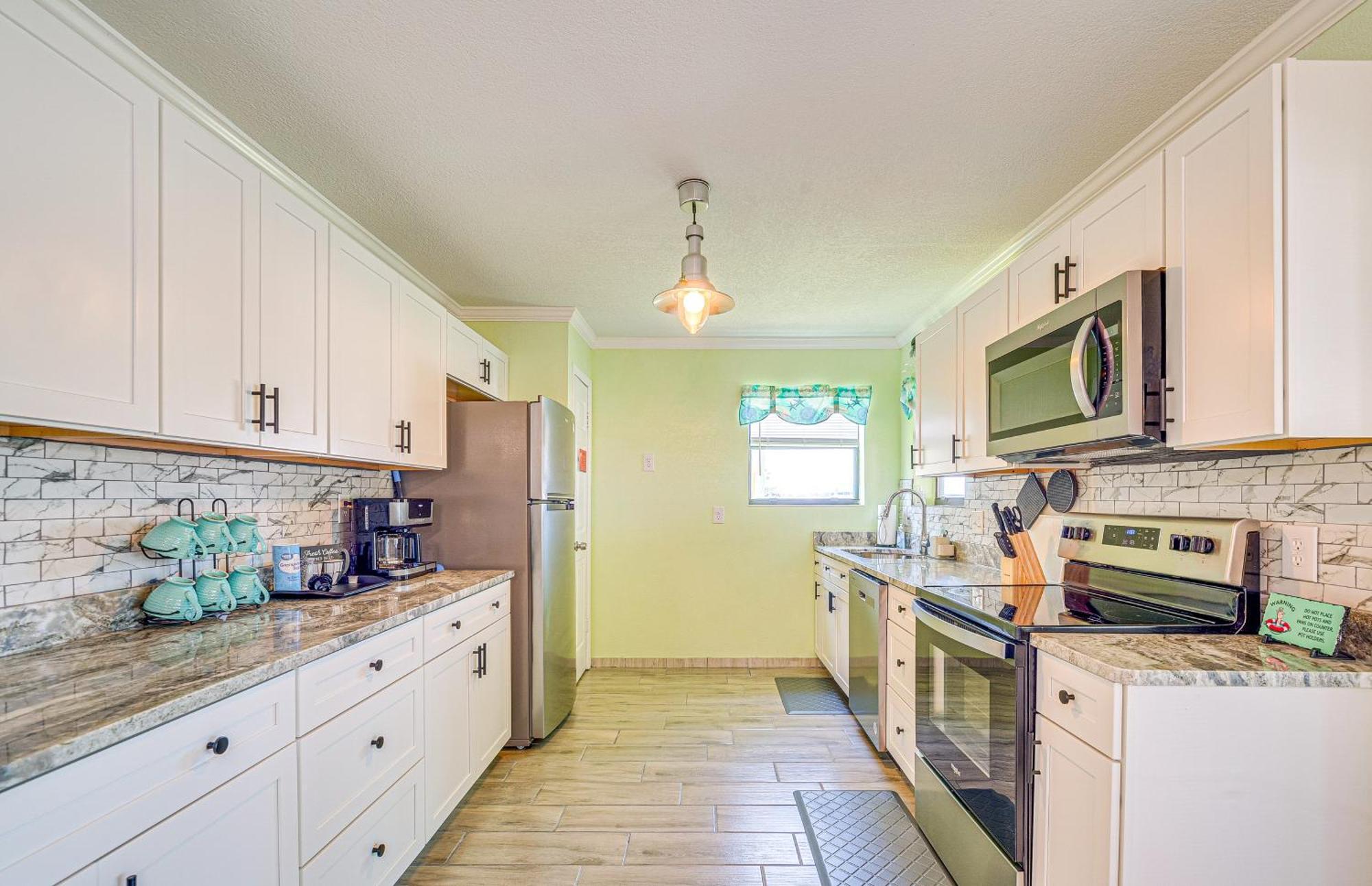 Waterfront Hernando Beach Home With Dock And Hot Tub! 外观 照片